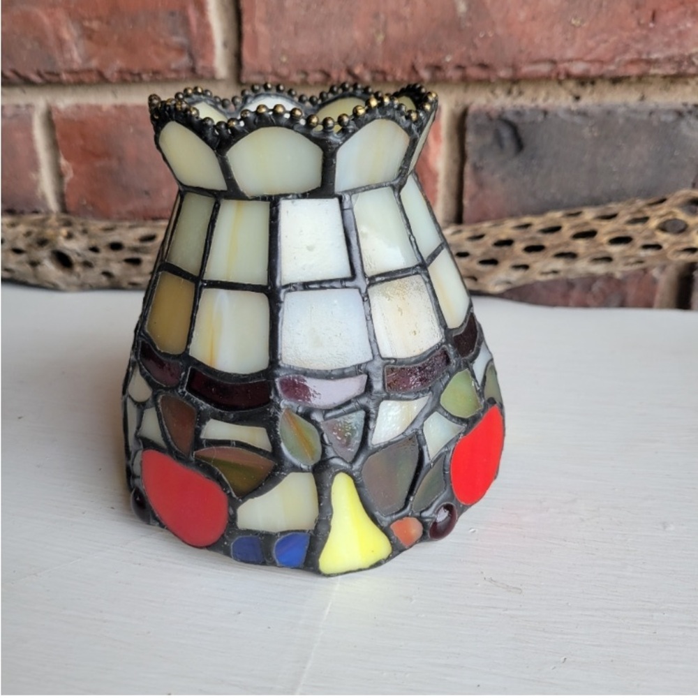 Vintage Tiffany stained glass mini lampshade.